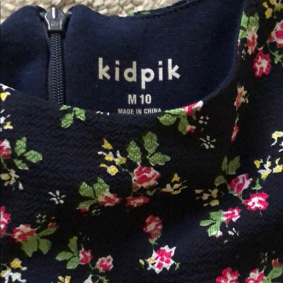 Spring Dress 🌸 - Picture 3 of 3